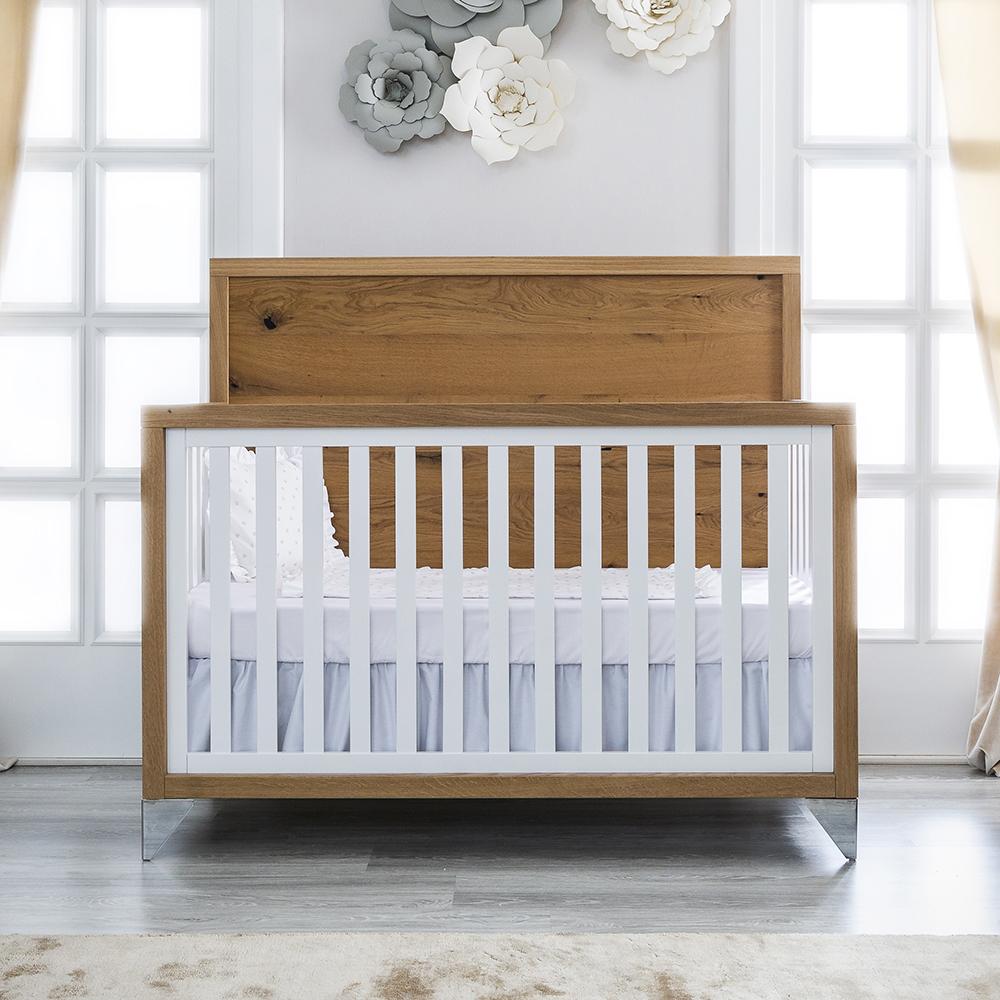 Pandora Convertible Crib Oak Panel