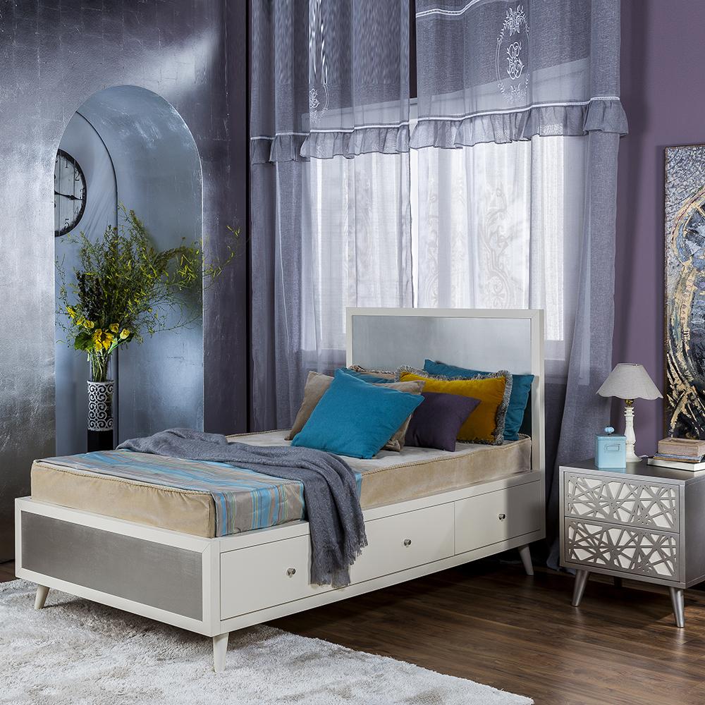 New York Massivholzbett – Mid-Century-Modern-Designerrahmen – Handgefertigtes europäisches Plattformbett mit Stauraummöglichkeiten unter dem Bett